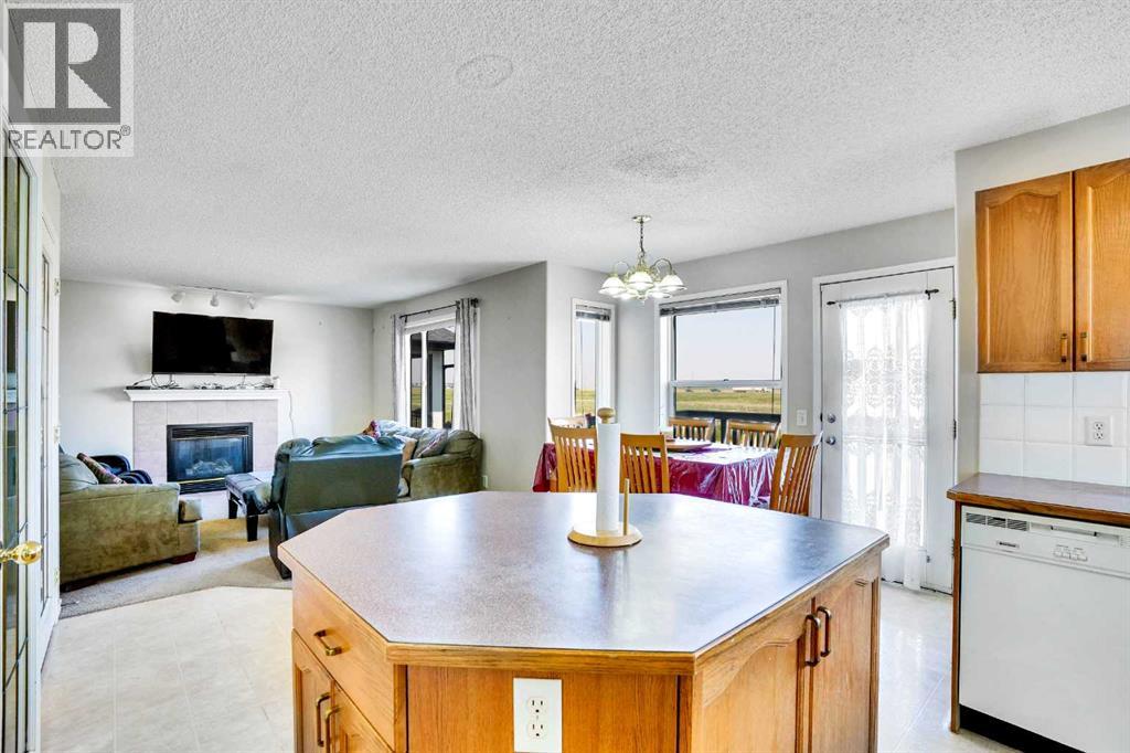 Single Family House for Sale in  Coral Springs Park NE Coral Springs Calgary 