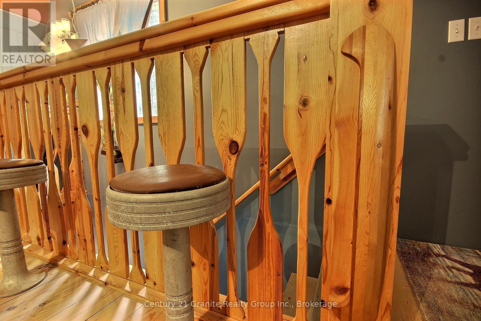 Photo 18 of 1082 Green Lake Road, Algonquin Highlands ON