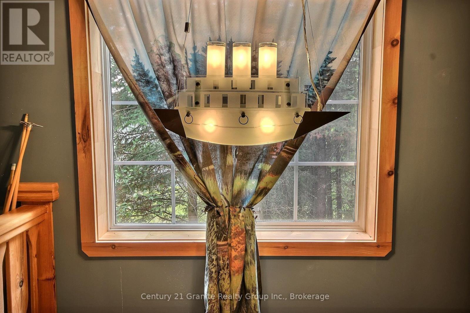 Photo 47 of 1082 Green Lake Road, Algonquin Highlands ON