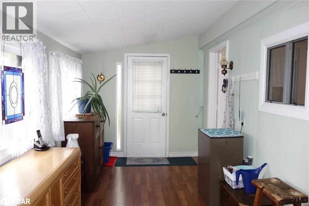 Photo 14 of 23 Mimosa Crescent, Innisfil ON