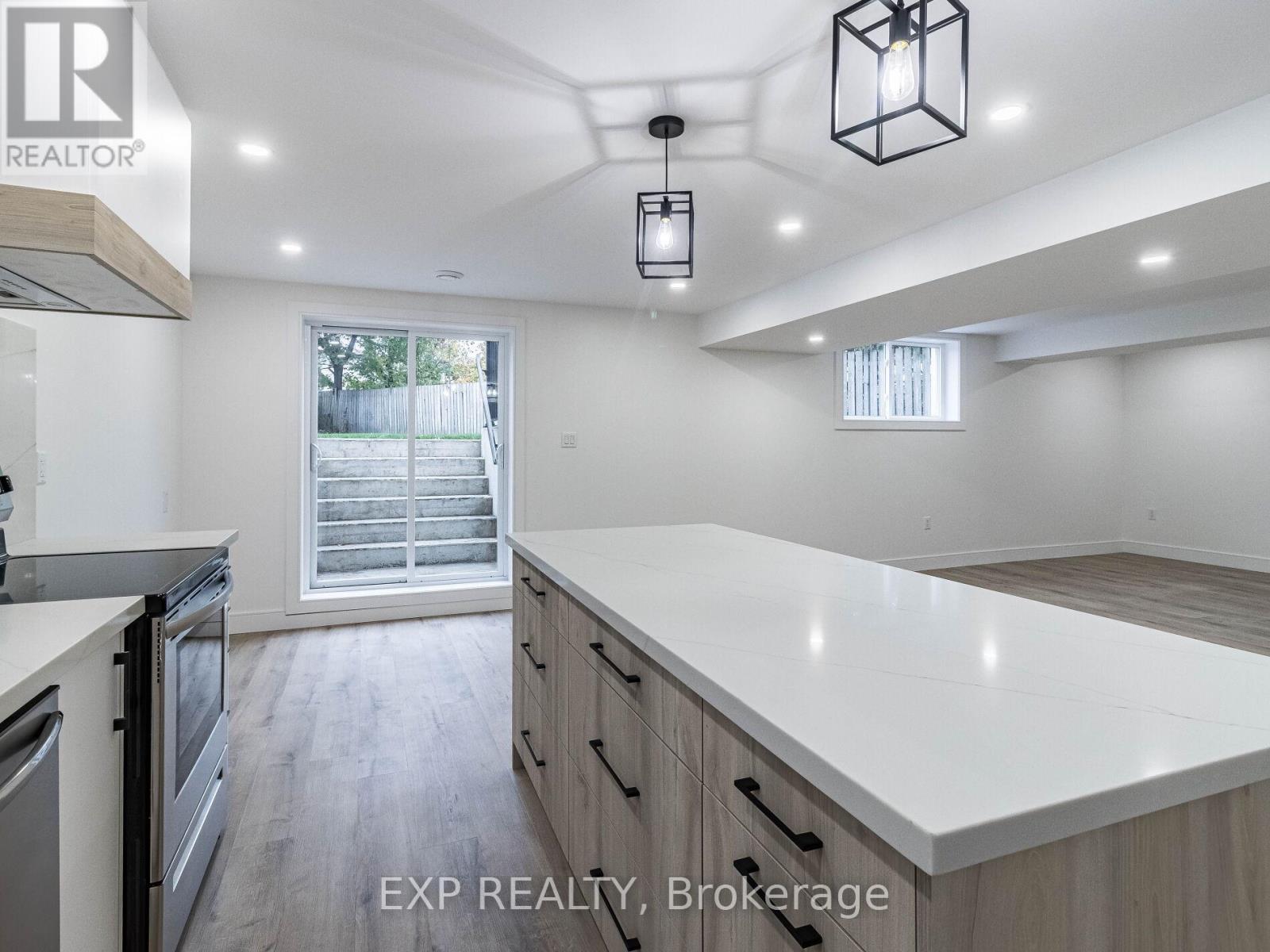 Photo 11 of Lower Level 3278 Trevor Court, Mississauga ON