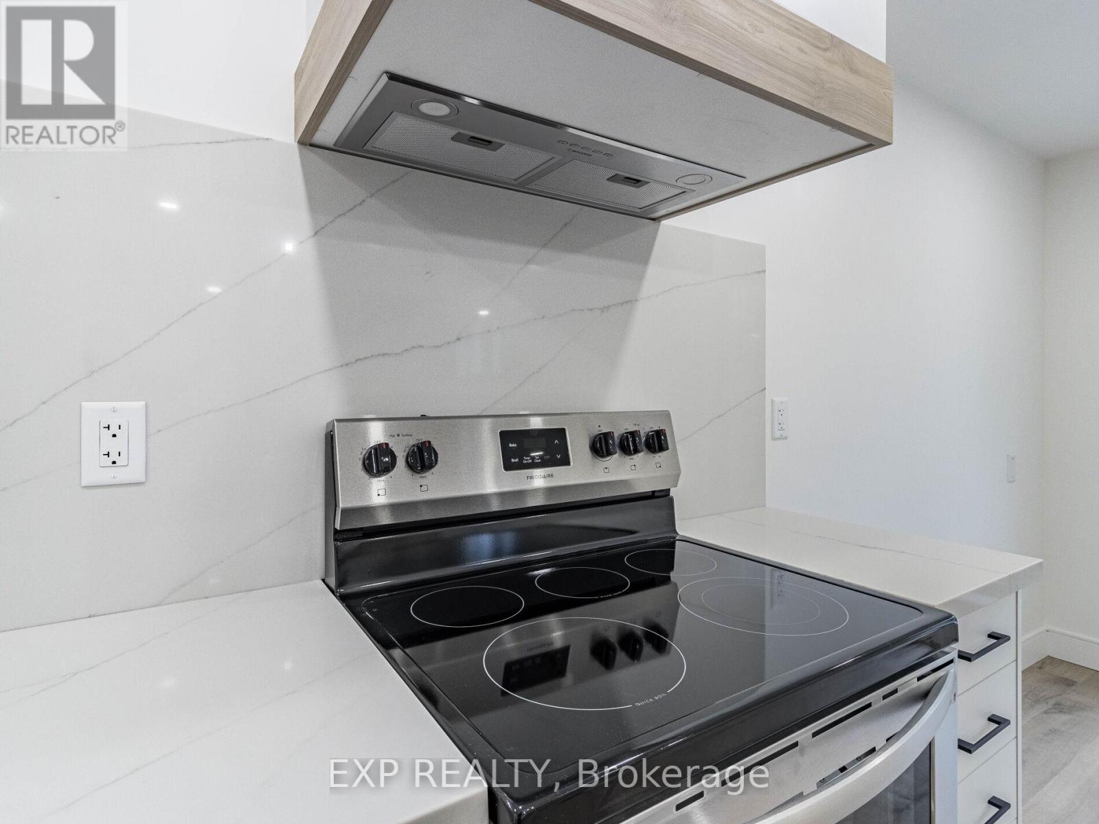 Photo 24 of Lower Level 3278 Trevor Court, Mississauga ON