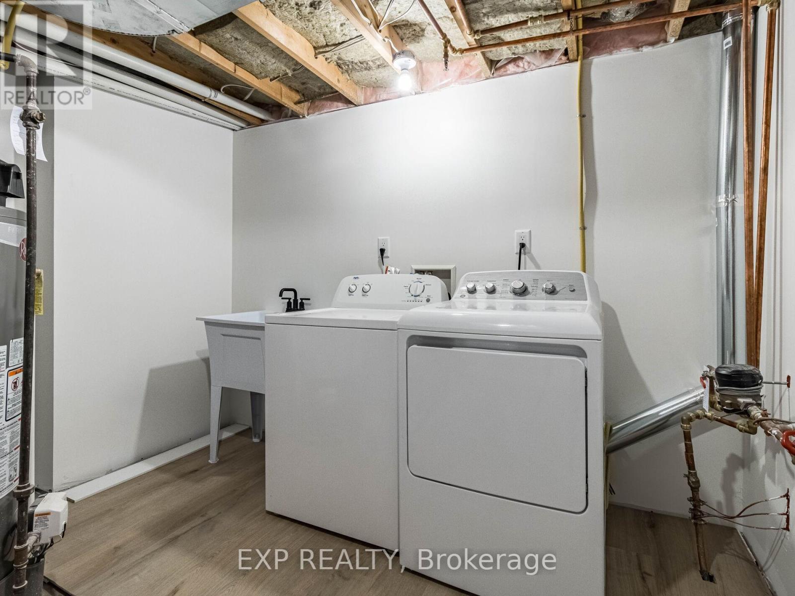 Photo 37 of Lower Level 3278 Trevor Court, Mississauga ON