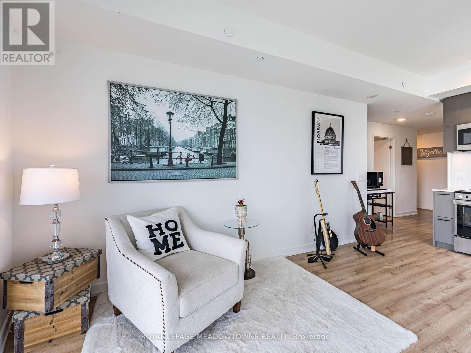 Photo 10 of 2310 135 East Liberty Street, Toronto ON
