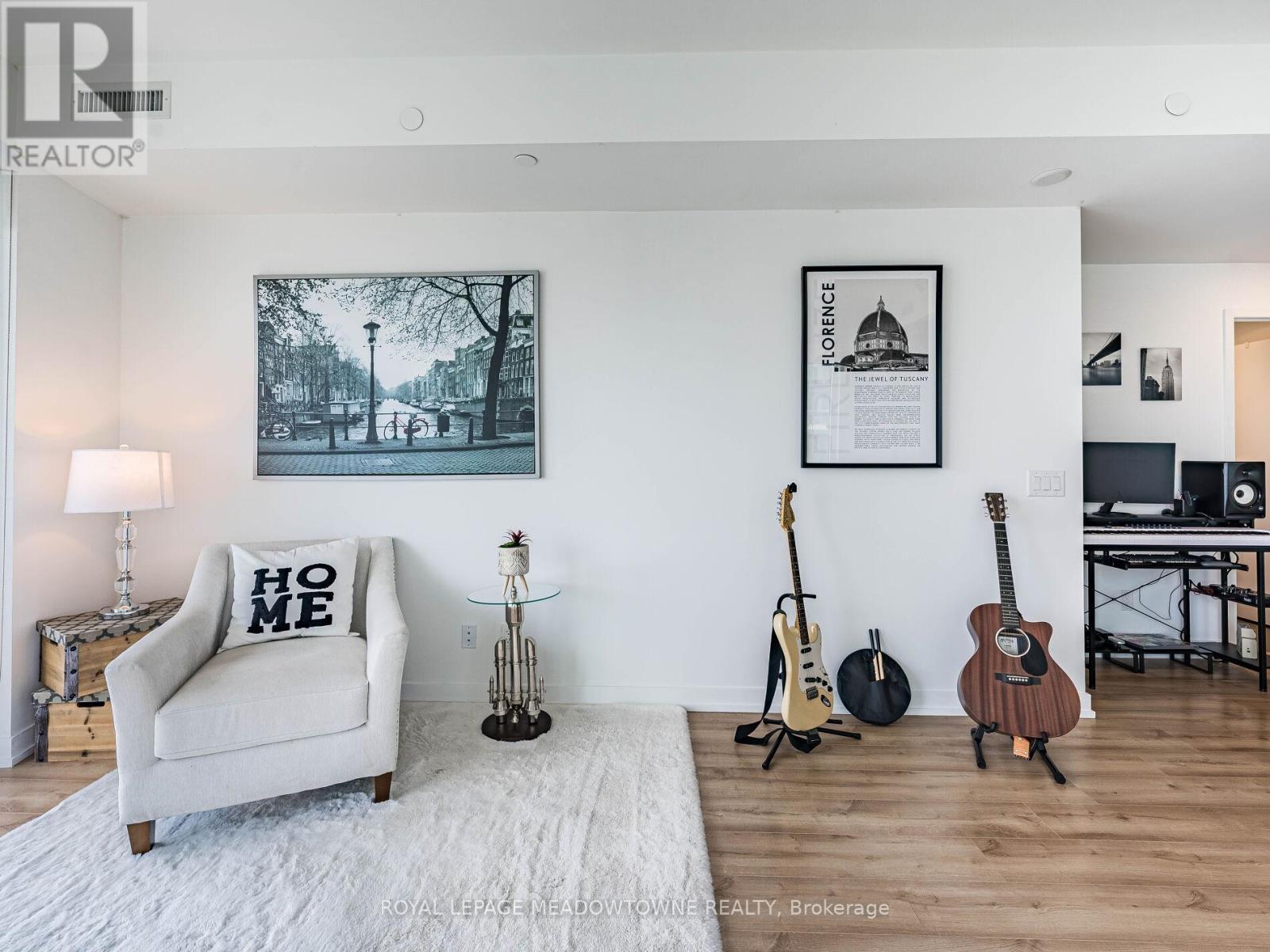 Photo 24 of 2310 135 East Liberty Street, Toronto ON