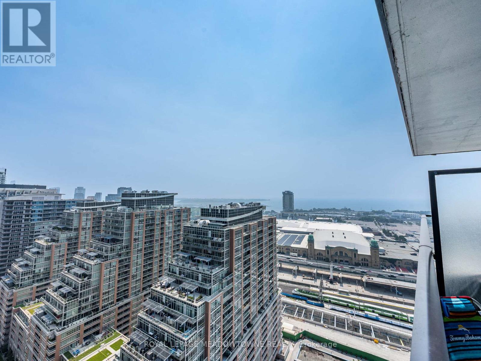 Photo 2 of 2310 135 East Liberty Street, Toronto ON