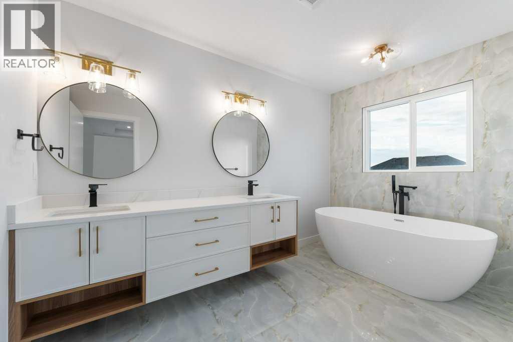 Photo 28 of 351 Waterford Grove, Chestermere AB