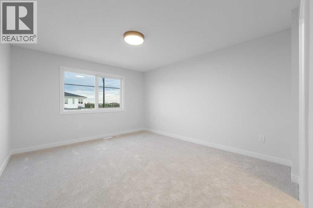 Photo 31 of 351 Waterford Grove, Chestermere AB
