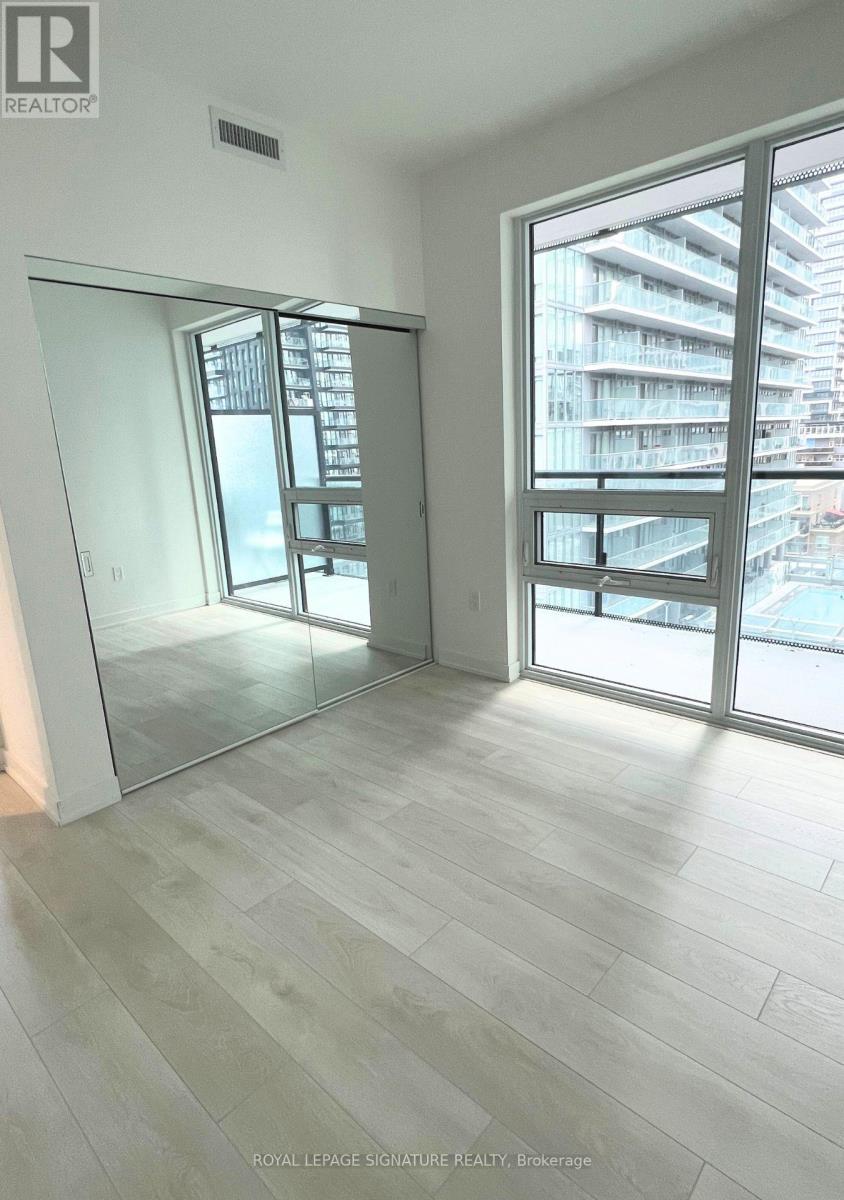 Photo 9 of 1102 117 Broadway Avenue, Toronto ON