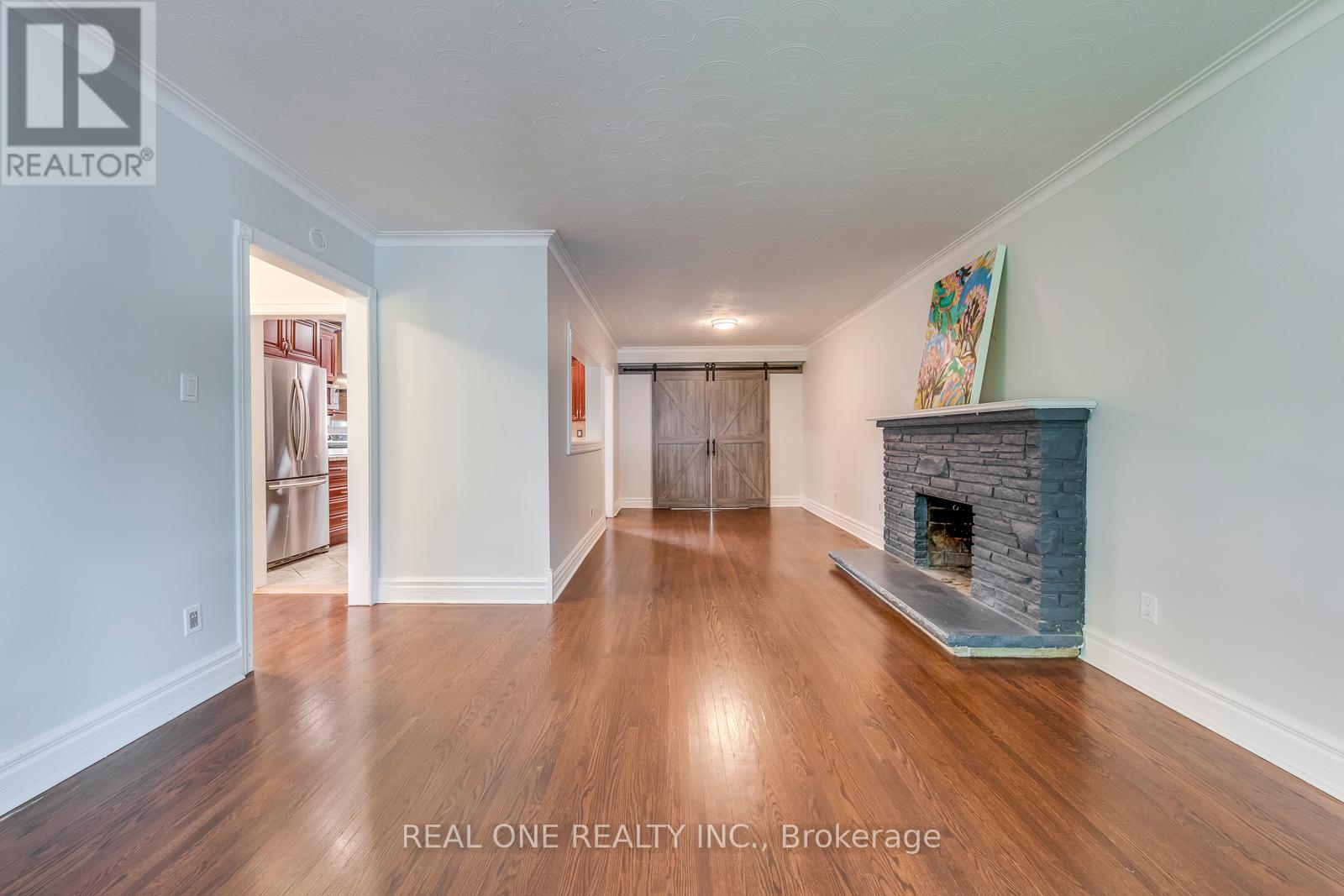 Photo 21 of 462 Willis Drive, Oakville ON