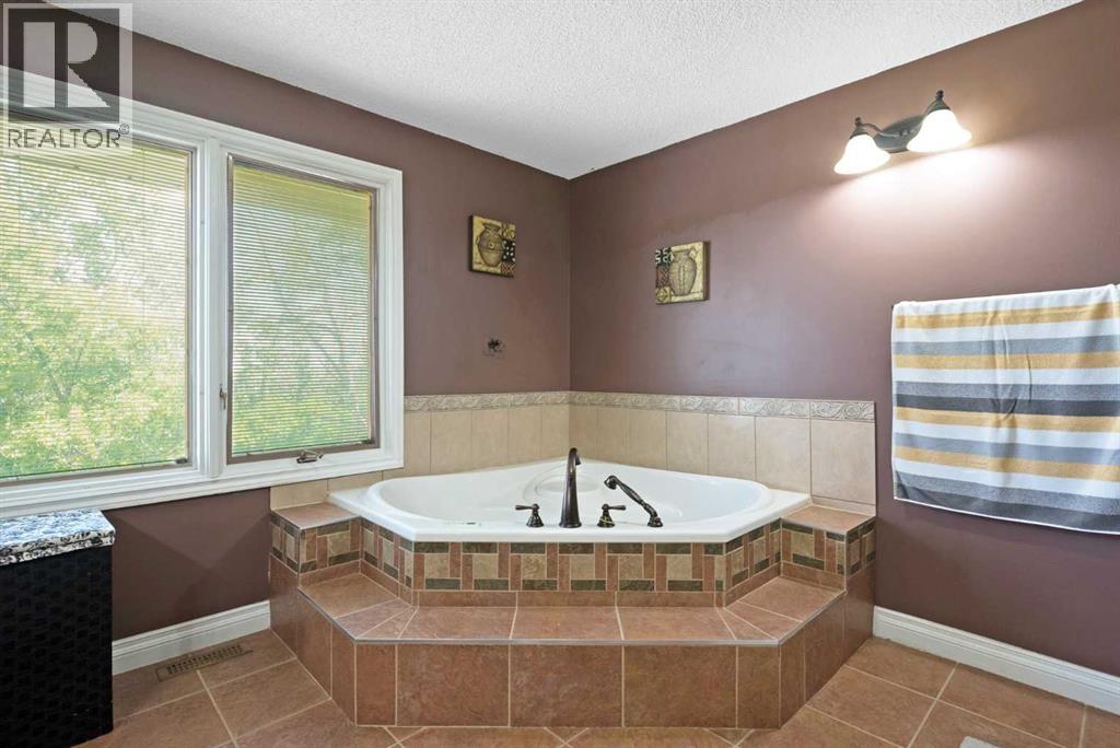 Photo 22 of 56053 Ridgeview Drive E, Rural Foothills County AB