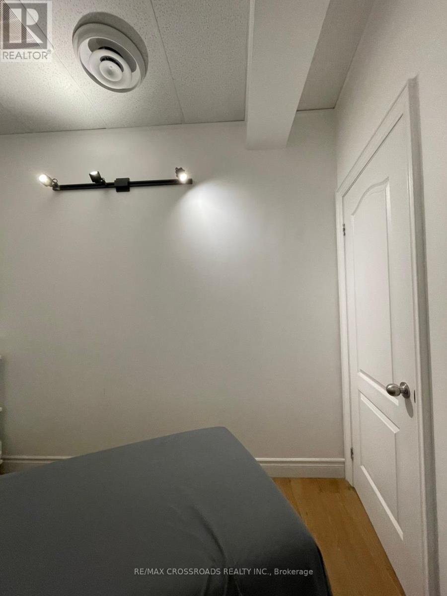 Photo 9 of 1716 Queen St Street E, Toronto ON