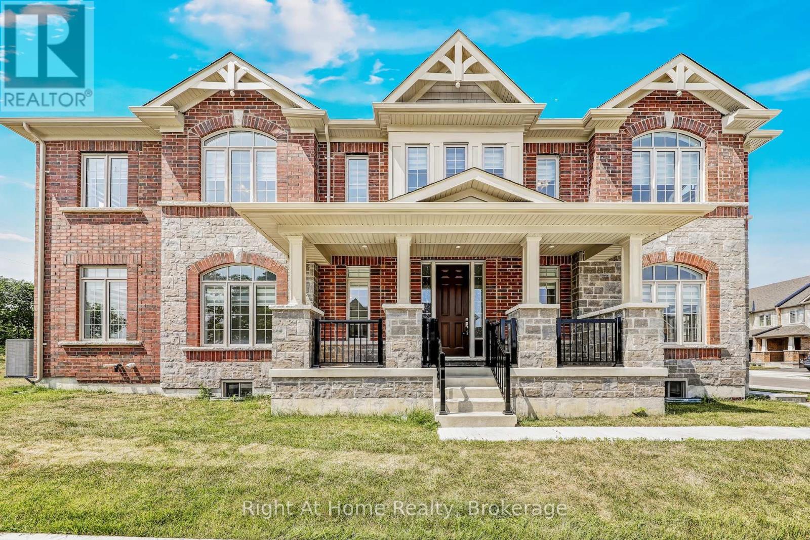 Photo 1 of 226 Broadacre Drive, Kitchener ON