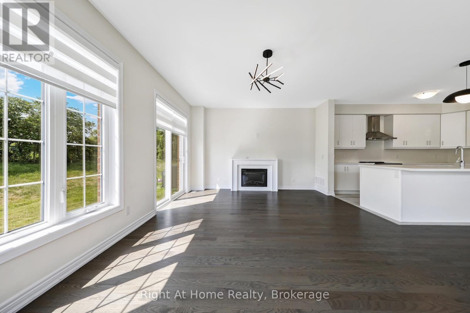 Photo 14 of 226 Broadacre Drive, Kitchener ON