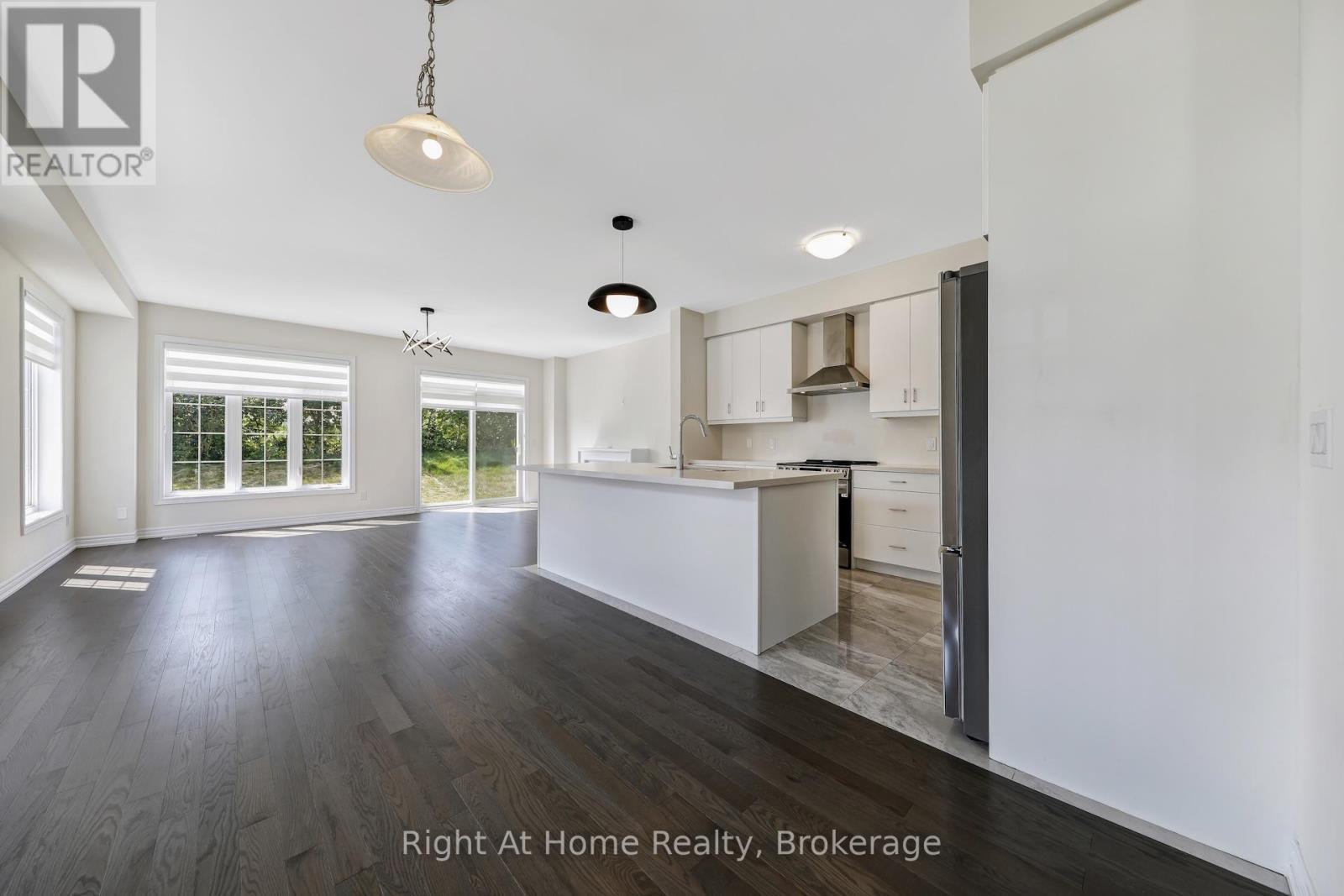 Photo 15 of 226 Broadacre Drive, Kitchener ON