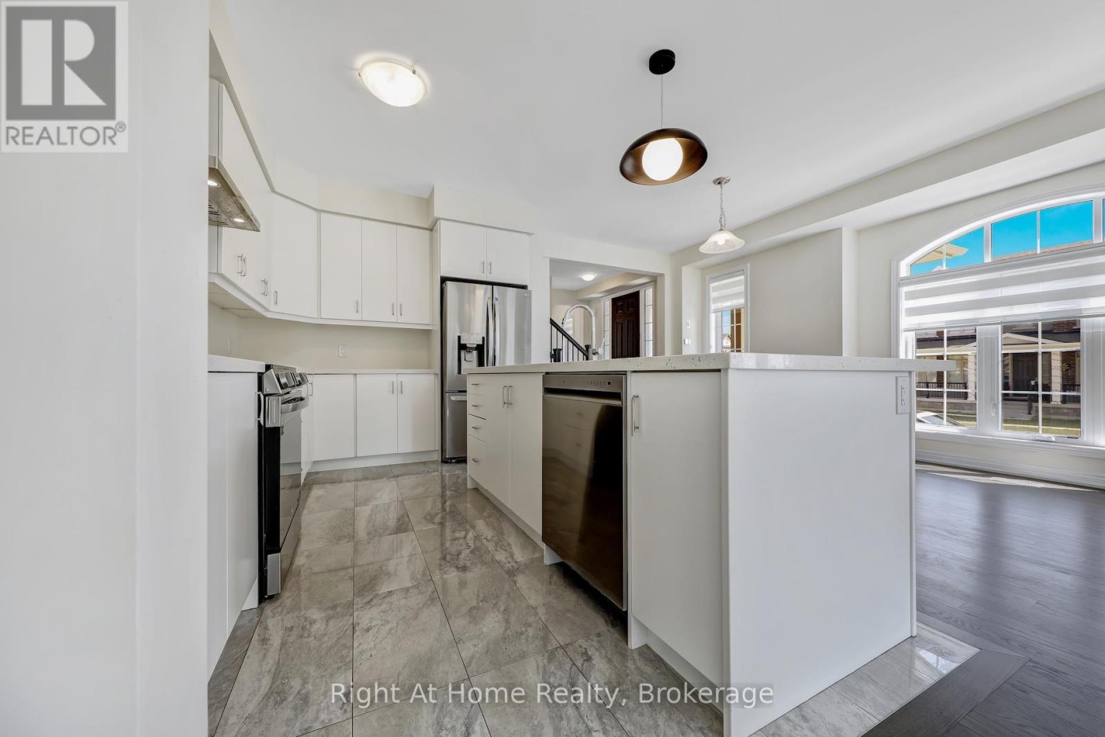 Photo 16 of 226 Broadacre Drive, Kitchener ON