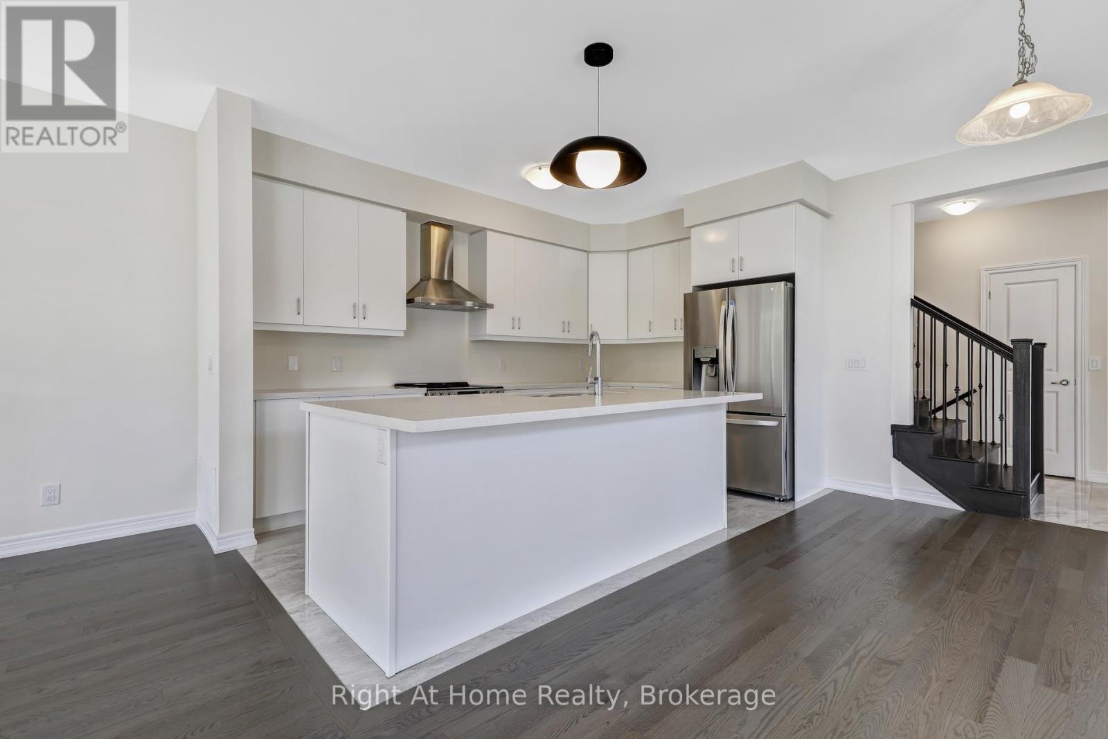 Photo 20 of 226 Broadacre Drive, Kitchener ON