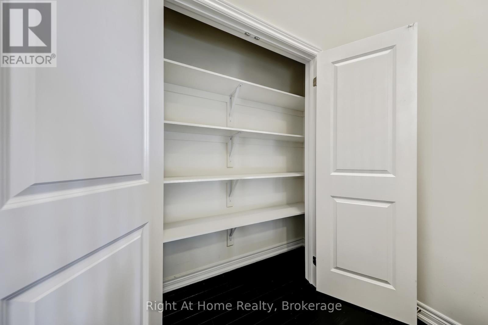 Photo 22 of 226 Broadacre Drive, Kitchener ON