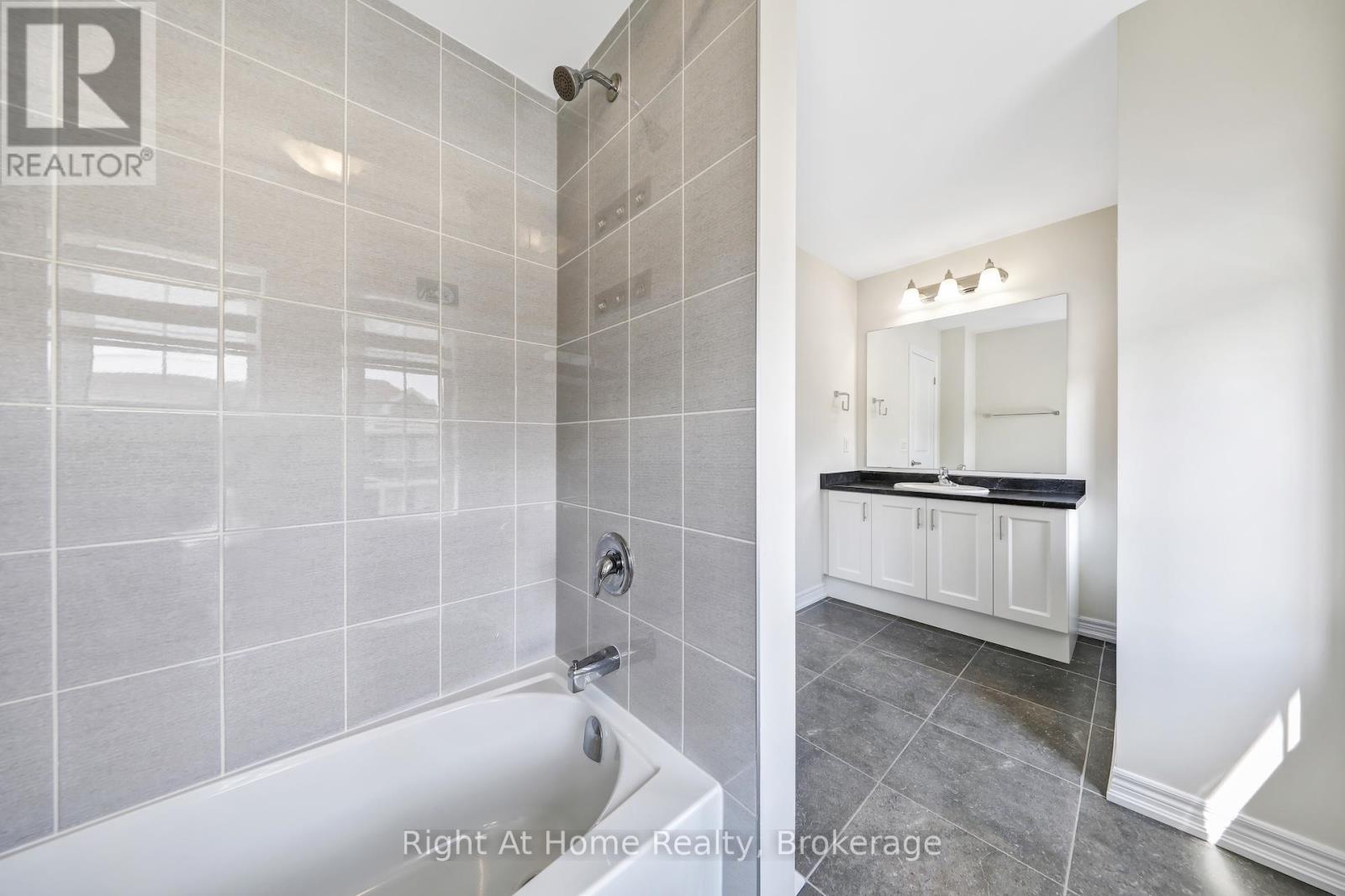 Photo 24 of 226 Broadacre Drive, Kitchener ON
