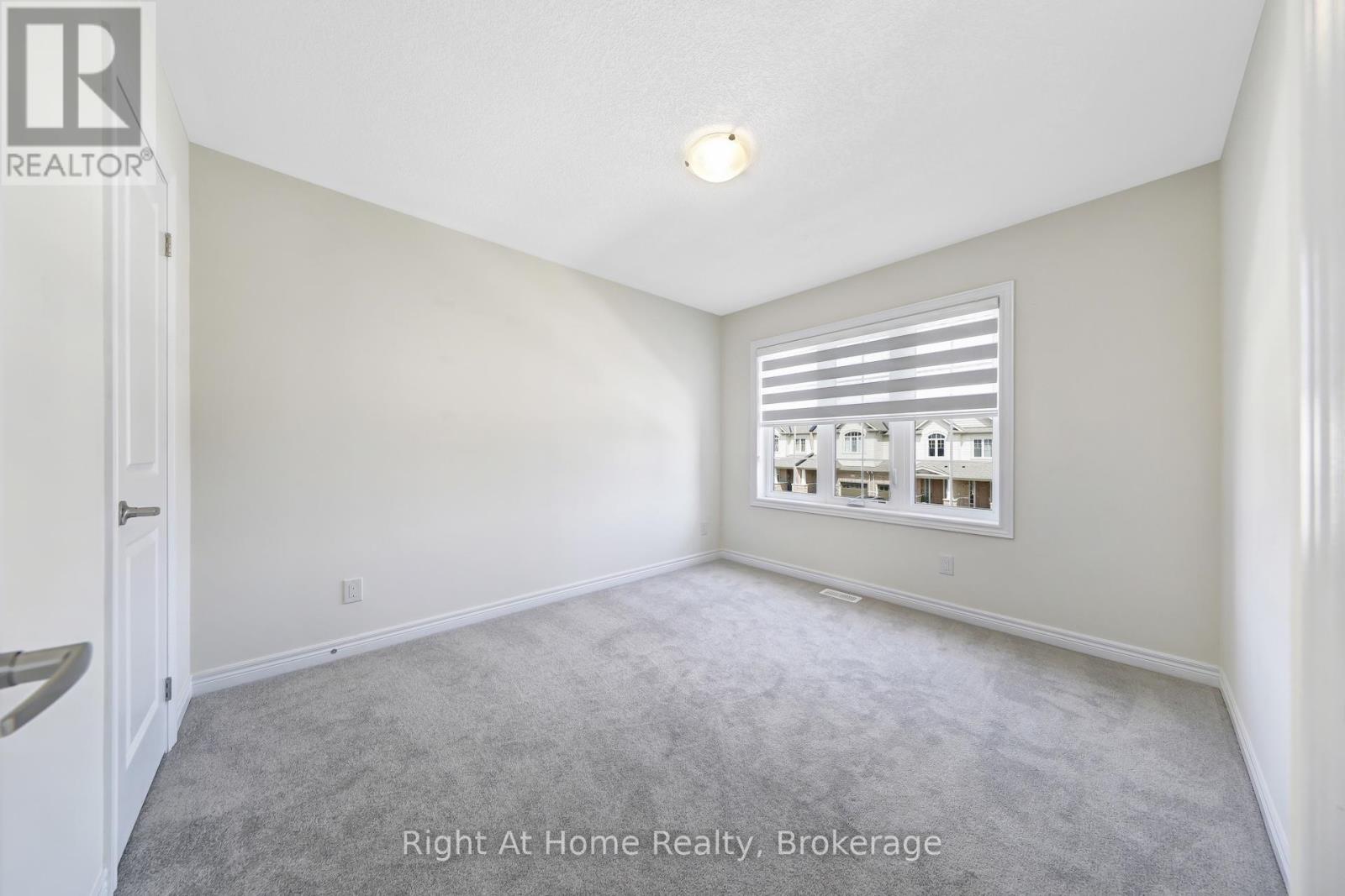 Photo 26 of 226 Broadacre Drive, Kitchener ON