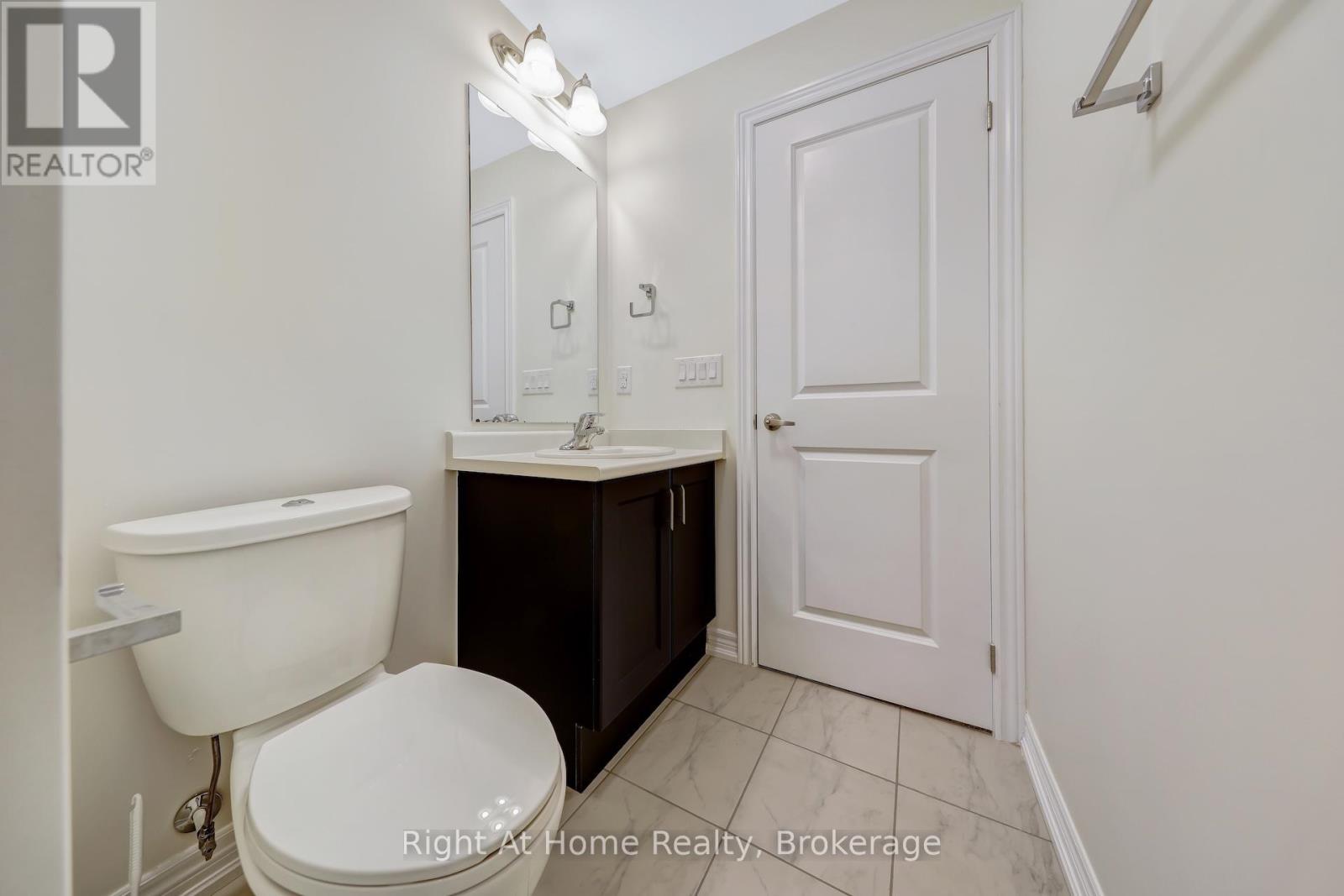 Photo 46 of 226 Broadacre Drive, Kitchener ON