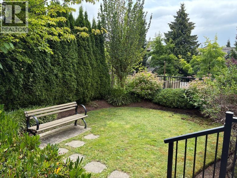 Photo 18 of 207 7250 18th Avenue, Burnaby BC