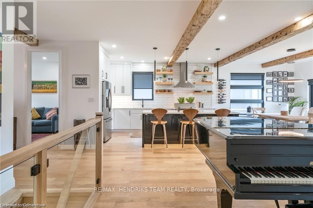 Photo 13 of 1007 Clare Avenue, Pelham ON