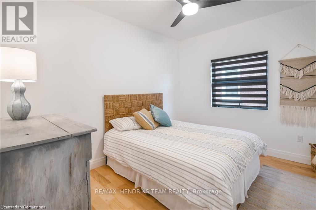 Photo 21 of 1007 Clare Avenue, Pelham ON