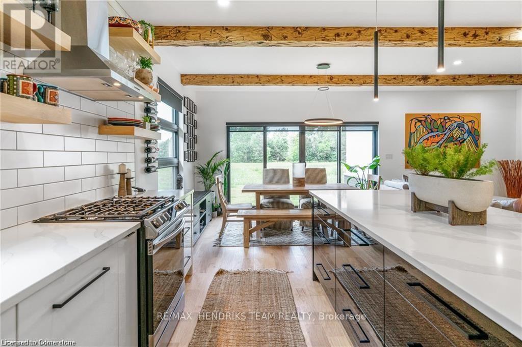 Photo 9 of 1007 Clare Avenue, Pelham ON