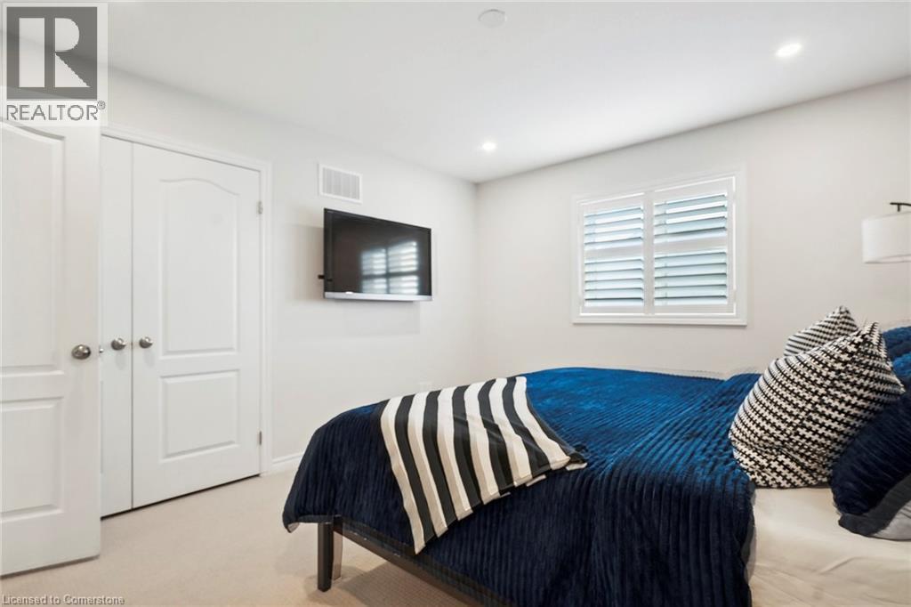 Photo 47 of 80 Bellroyal Crescent, Stoney Creek ON