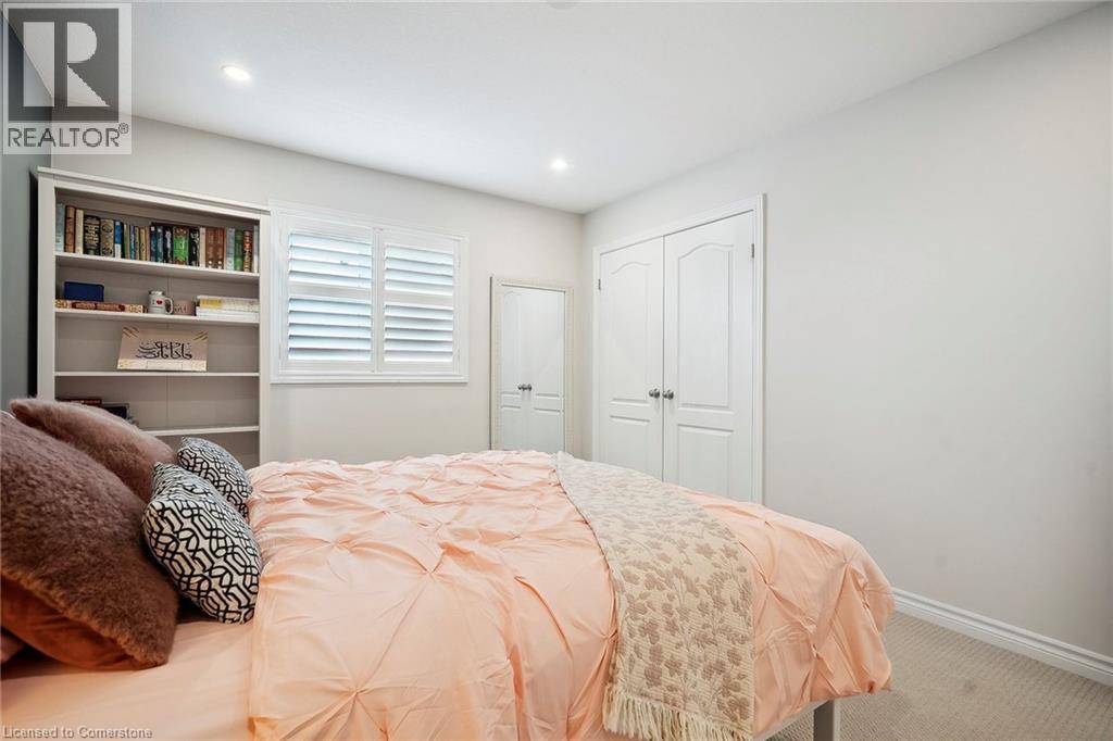 Photo 8 of 80 Bellroyal Crescent, Stoney Creek ON
