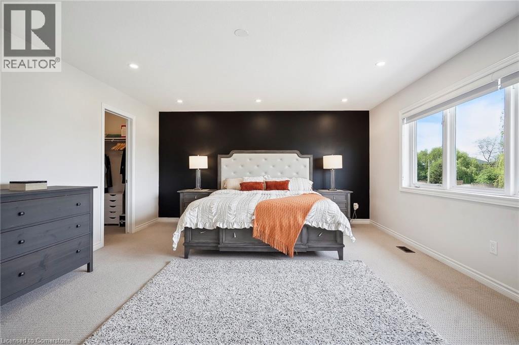 Photo 15 of 80 Bellroyal Crescent, Stoney Creek ON