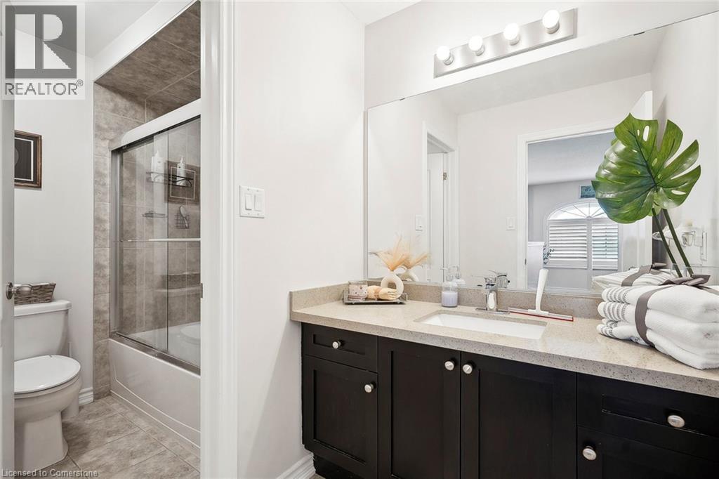 Photo 30 of 80 Bellroyal Crescent, Stoney Creek ON