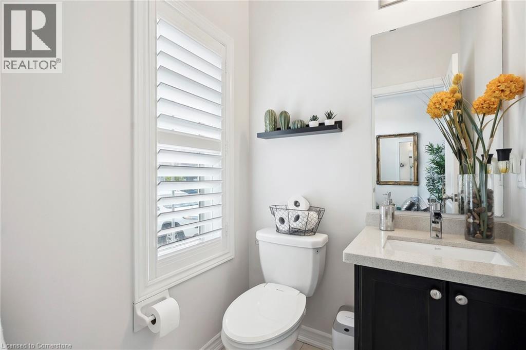 Photo 10 of 80 Bellroyal Crescent, Stoney Creek ON