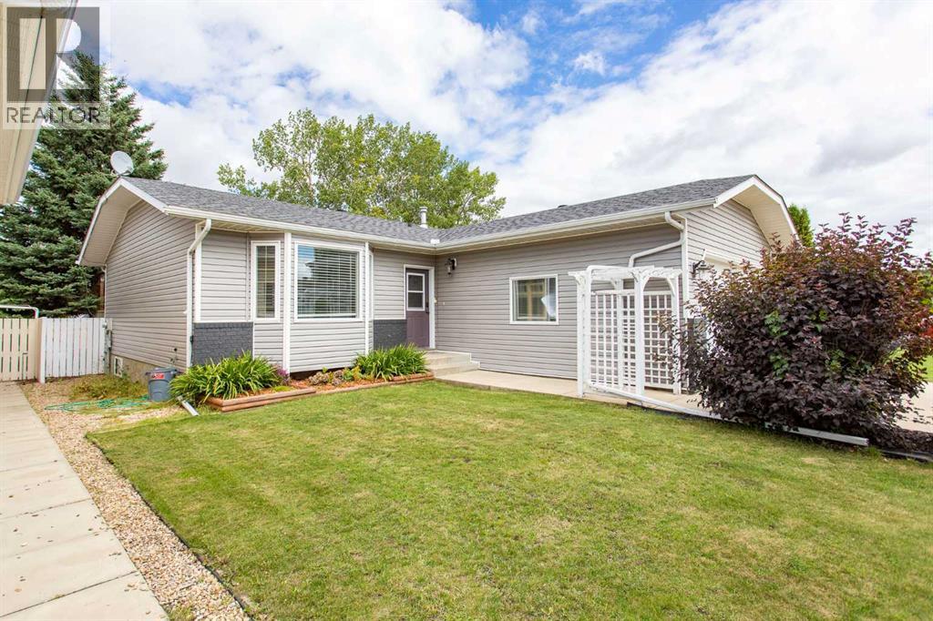4626 55 Avenue, Lacombe