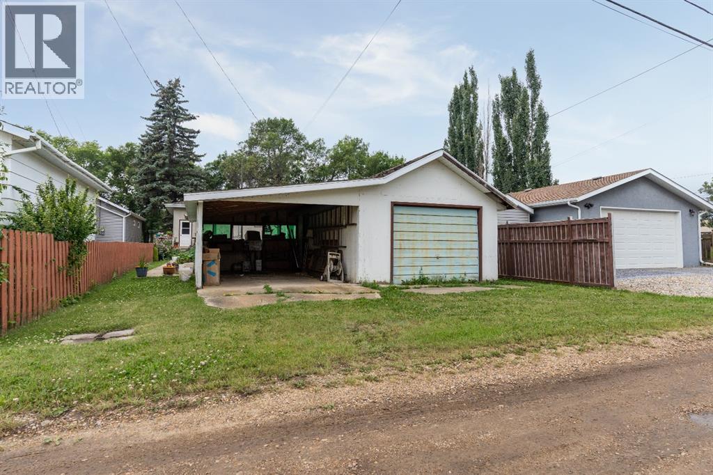 Photo 2 of 5229 49 Street, Camrose AB