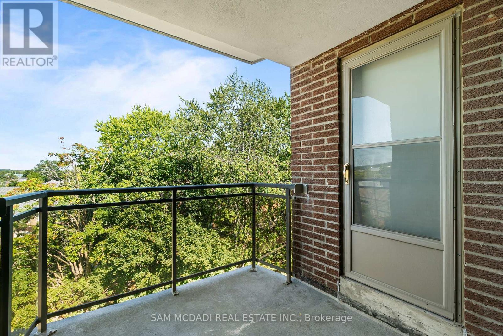 Photo 12 of 503 47 Munroe Street, Cobourg ON