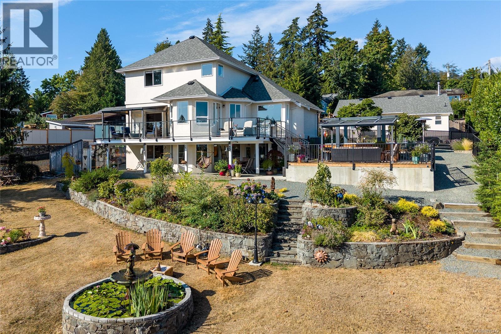 Photo 1 of 10091 View St, Chemainus BC