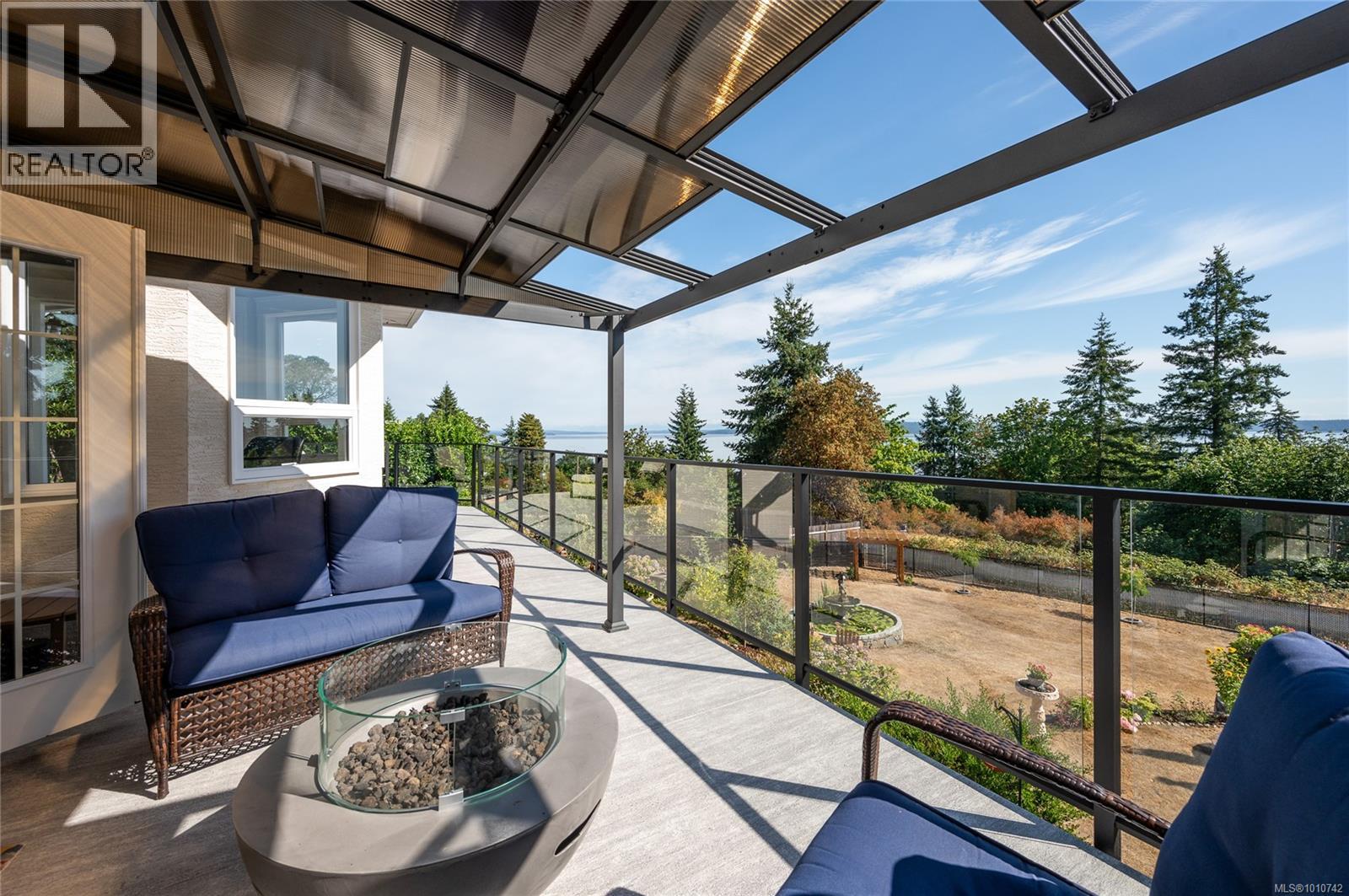 Photo 31 of 10091 View St, Chemainus BC