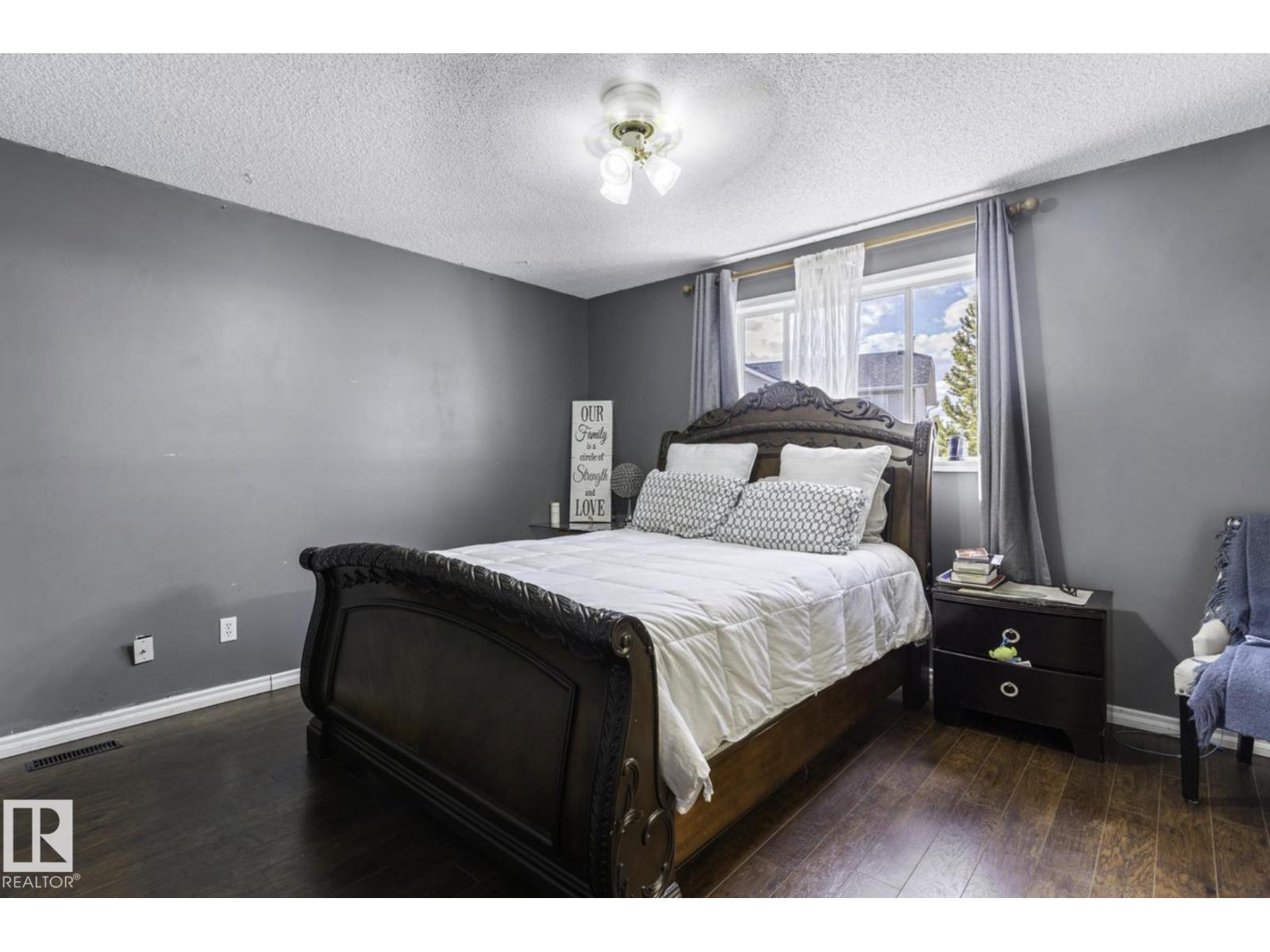Photo 33 of 4030 37 A Avenue Nw, Edmonton AB