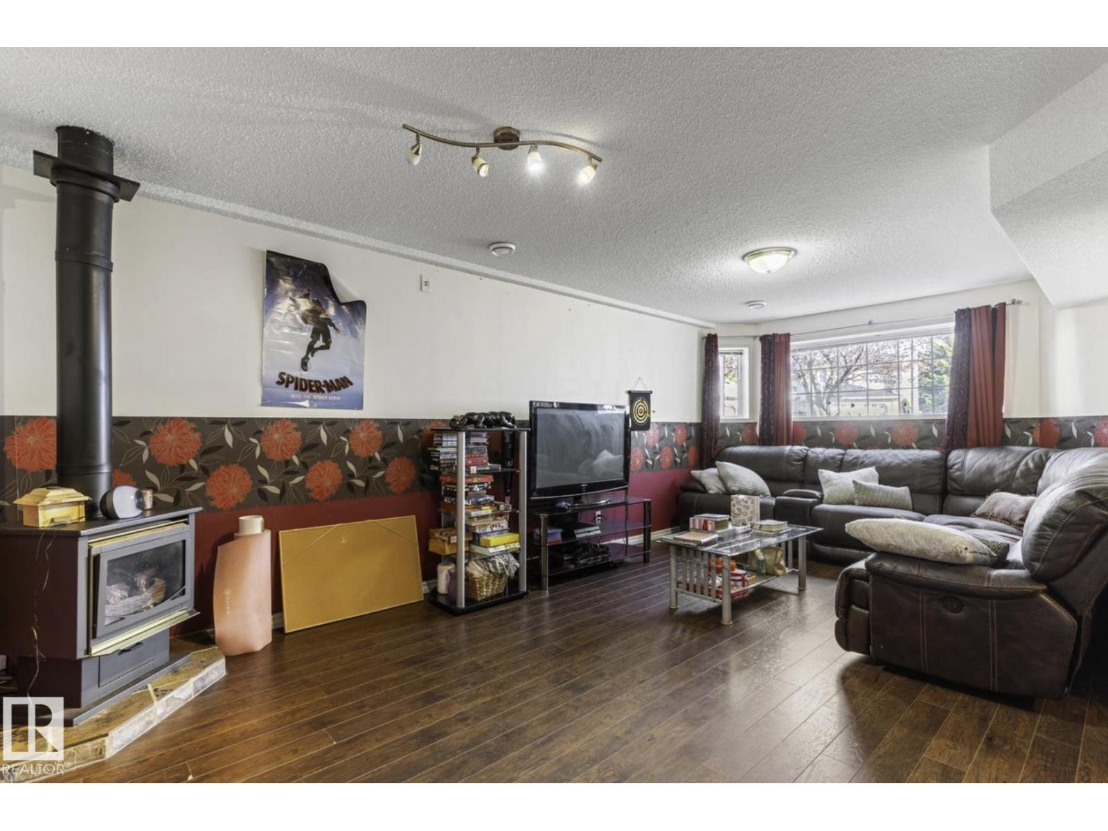 Photo 35 of 4030 37 A Avenue Nw, Edmonton AB