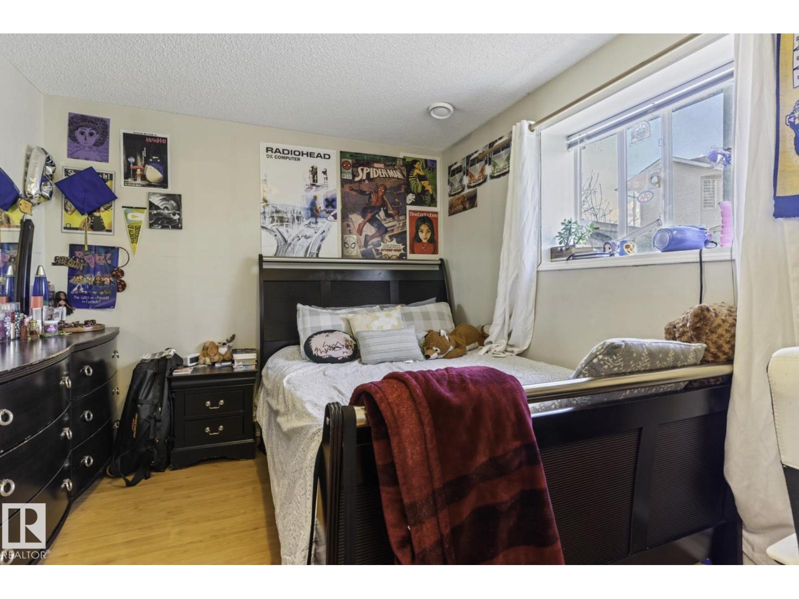 Photo 21 of 4030 37 A Avenue Nw, Edmonton AB