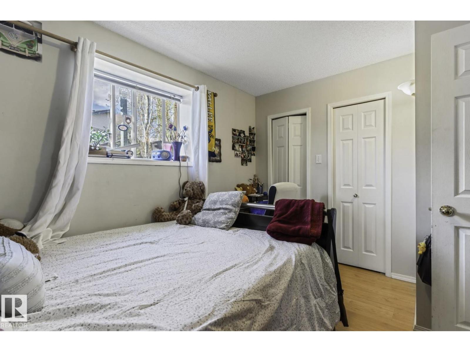 Photo 5 of 4030 37 A Avenue Nw, Edmonton AB