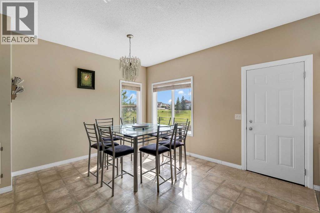 Photo 20 of 23 Marthas Way Ne, Calgary AB
