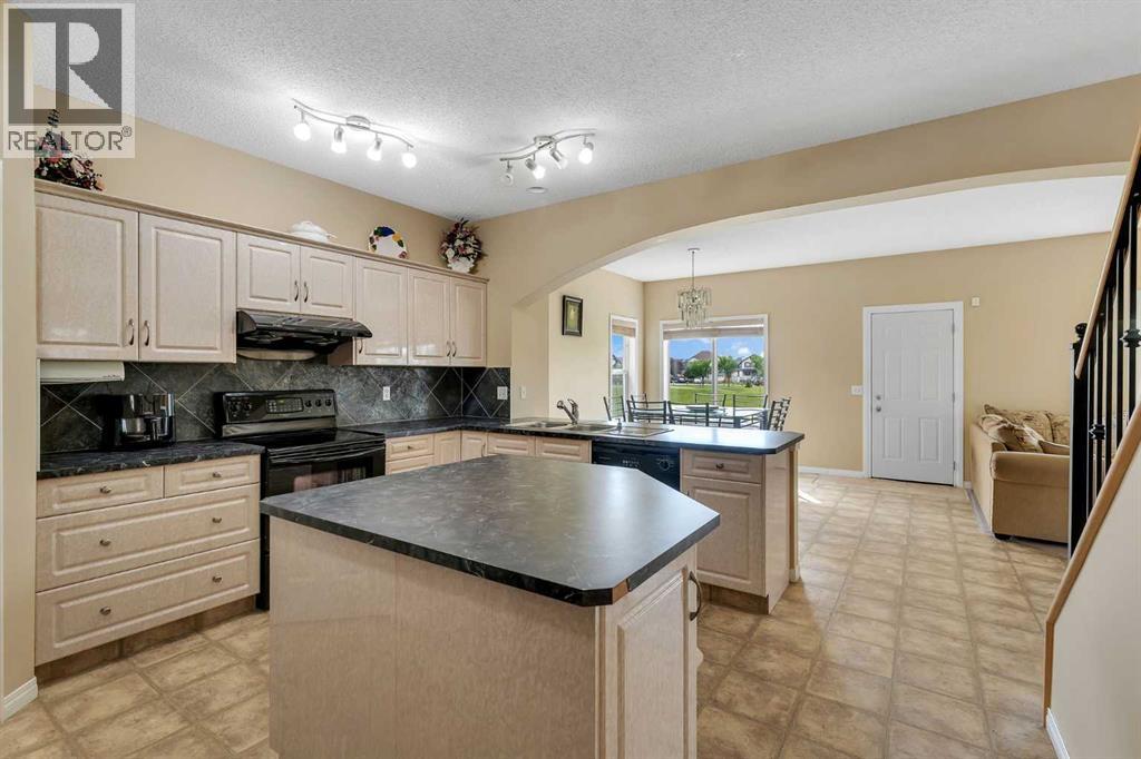 Photo 25 of 23 Marthas Way Ne, Calgary AB