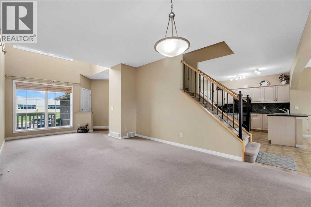 Photo 14 of 23 Marthas Way Ne, Calgary AB