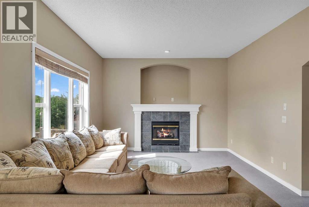 Photo 17 of 23 Marthas Way Ne, Calgary AB