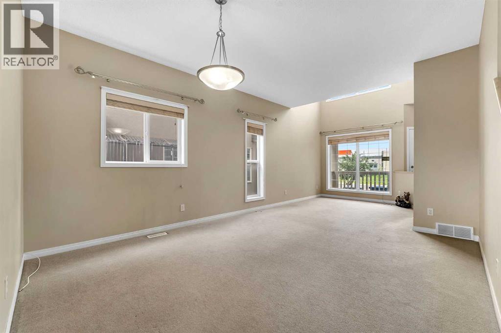Photo 13 of 23 Marthas Way Ne, Calgary AB