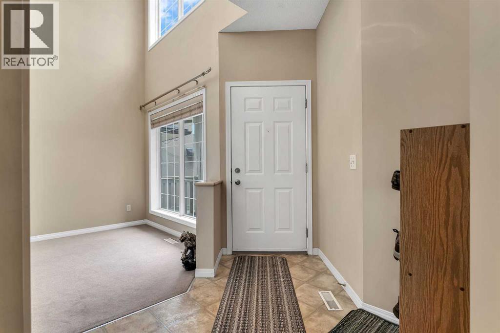 Photo 11 of 23 Marthas Way Ne, Calgary AB