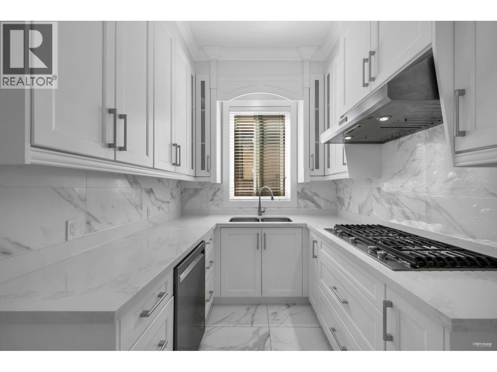 Photo 11 of 8351 Leslie Road, Richmond BC